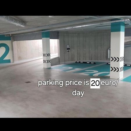 Happy Inn Classical Style, Self Check-In, Parking In The Underground Garage VNO Kültér fotó